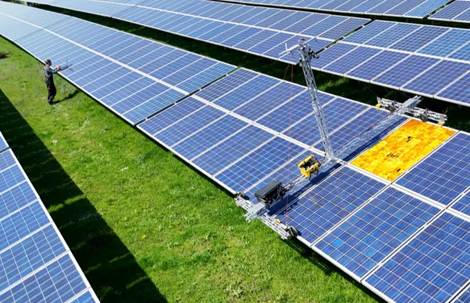 Daylight Electroluminescence Inspection of a PV-Plant, done automatically by a Rover